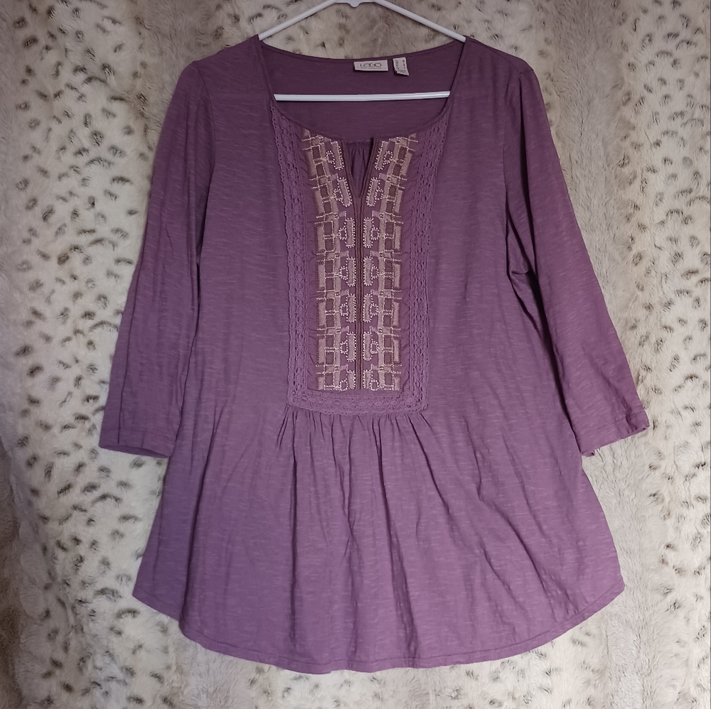 LOGO Lori Goldstein Cotton Tunic with Embroidered detail.